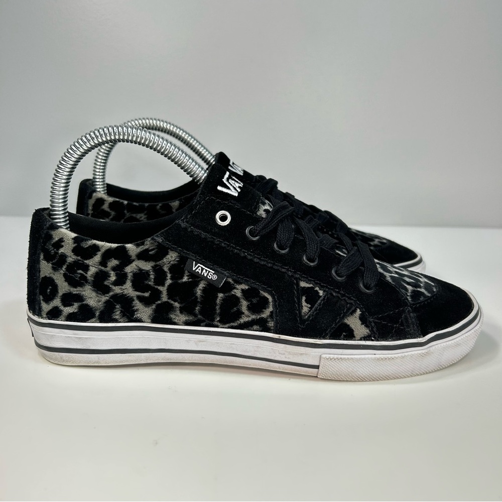 EUC Vans Leopard Print Classic Skate Shoes Sneaker Cheetah Black; Women’s Size 7